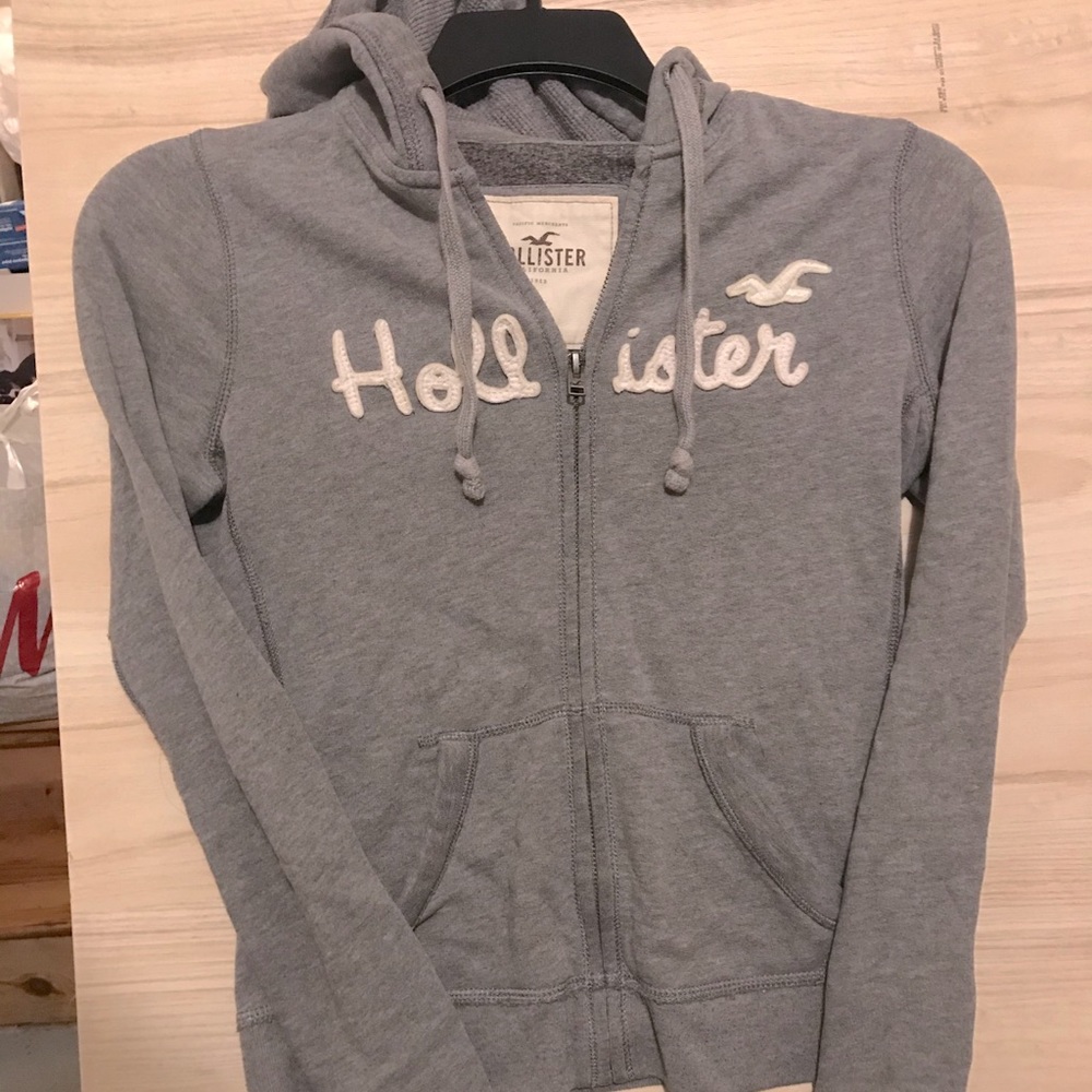 Hollister Girls zip up sweater